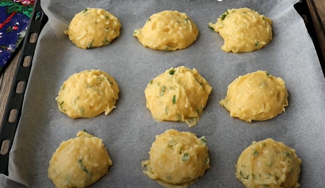 kajzerice punjene kačkavaljem