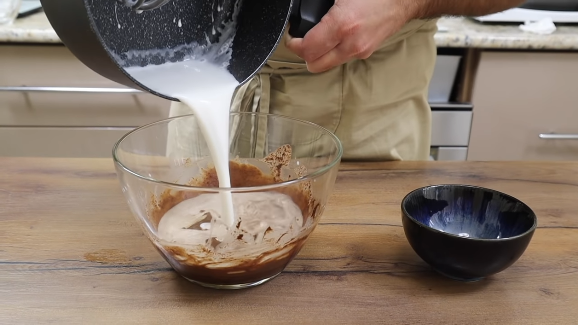 Schnelle Rezepte - Mixed and chilled! Dessert in 10 minutes preparation time WITHOUT cow's milk! NO baking! [CD48SC7NKmI - 1180x664 - 1m29s]