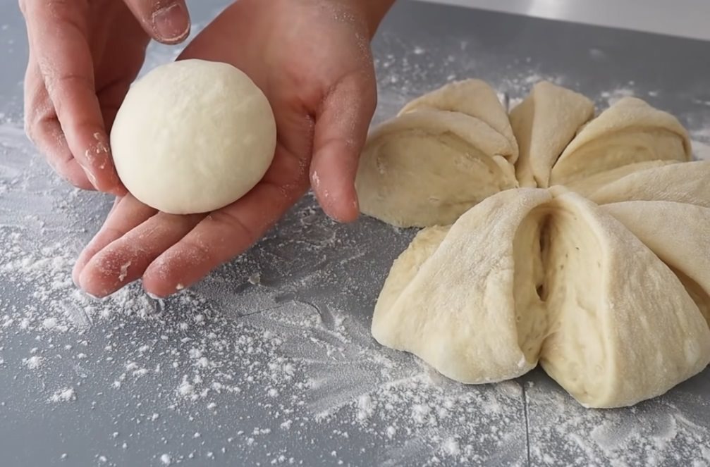 大琼 Qiong Cooking - No kneading! Just need 2-Minutes to prepare Incredibly Easy to make Super Fluffy Milk buns [fM9AuxICHuE - 1180x664 - 3m36s]