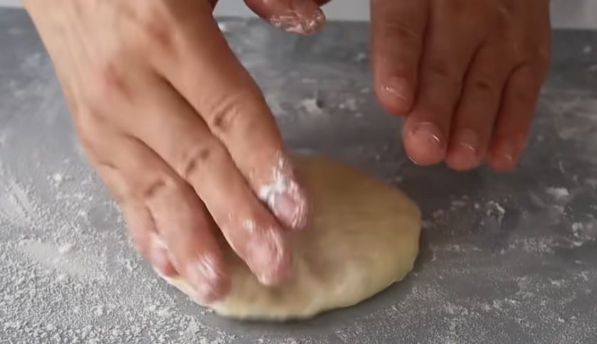 大琼 Qiong Cooking - No kneading! Just need 2-Minutes to prepare Incredibly Easy to make Super Fluffy Milk buns [fM9AuxICHuE - 1180x664 - 4m25s]