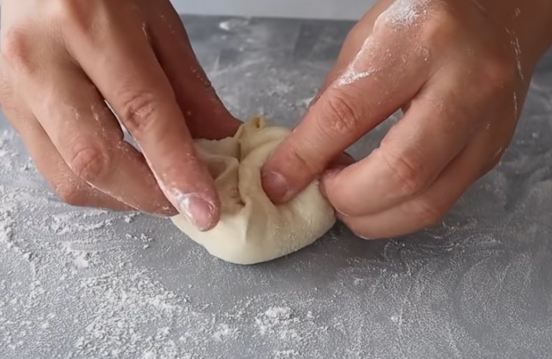 大琼 Qiong Cooking - No kneading! Just need 2-Minutes to prepare Incredibly Easy to make Super Fluffy Milk buns [fM9AuxICHuE - 1180x664 - 4m31s]