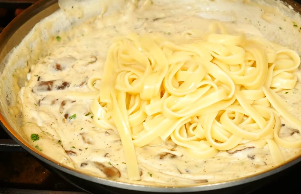 Pasta sa sosom od pečuraka 13