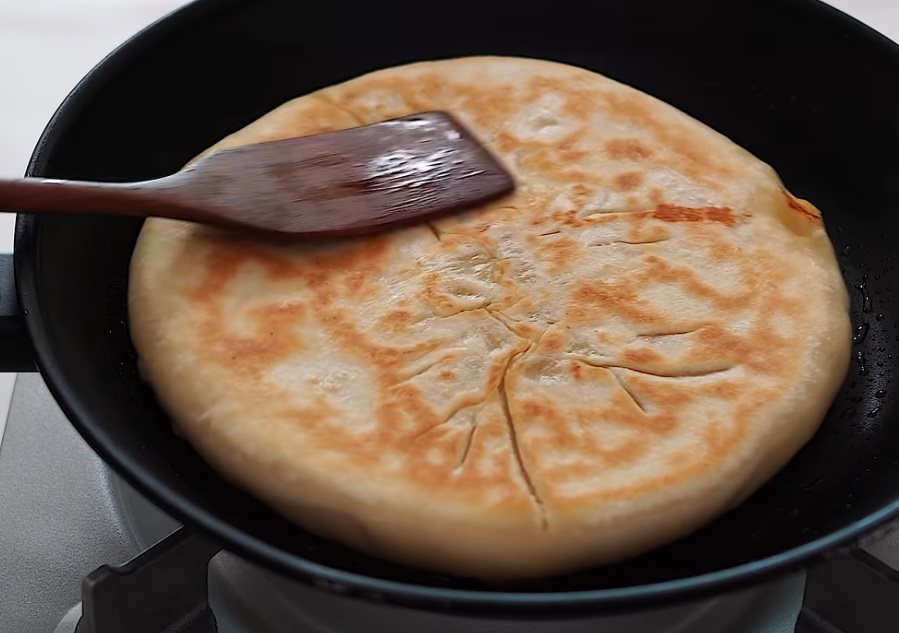 Lepinja sa sirom i pire krompirom