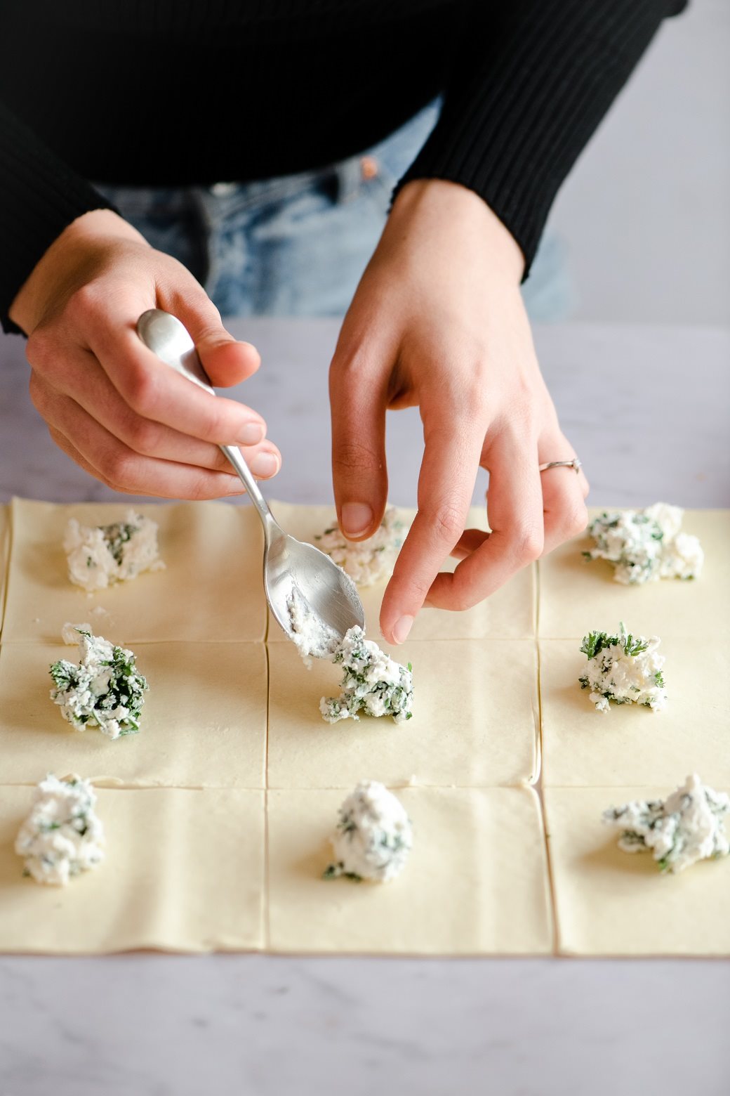 NETFLIX SA SIROM: Topli, hrskavi zalogajčići spremni za bindžovanje omiljene serije