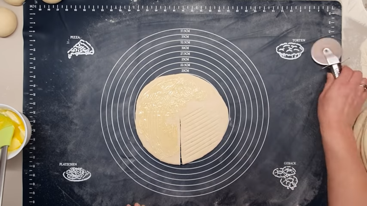 Svečana pogača 5.png