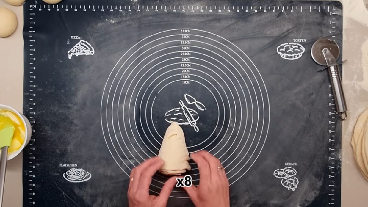 Svečana pogača 7.png