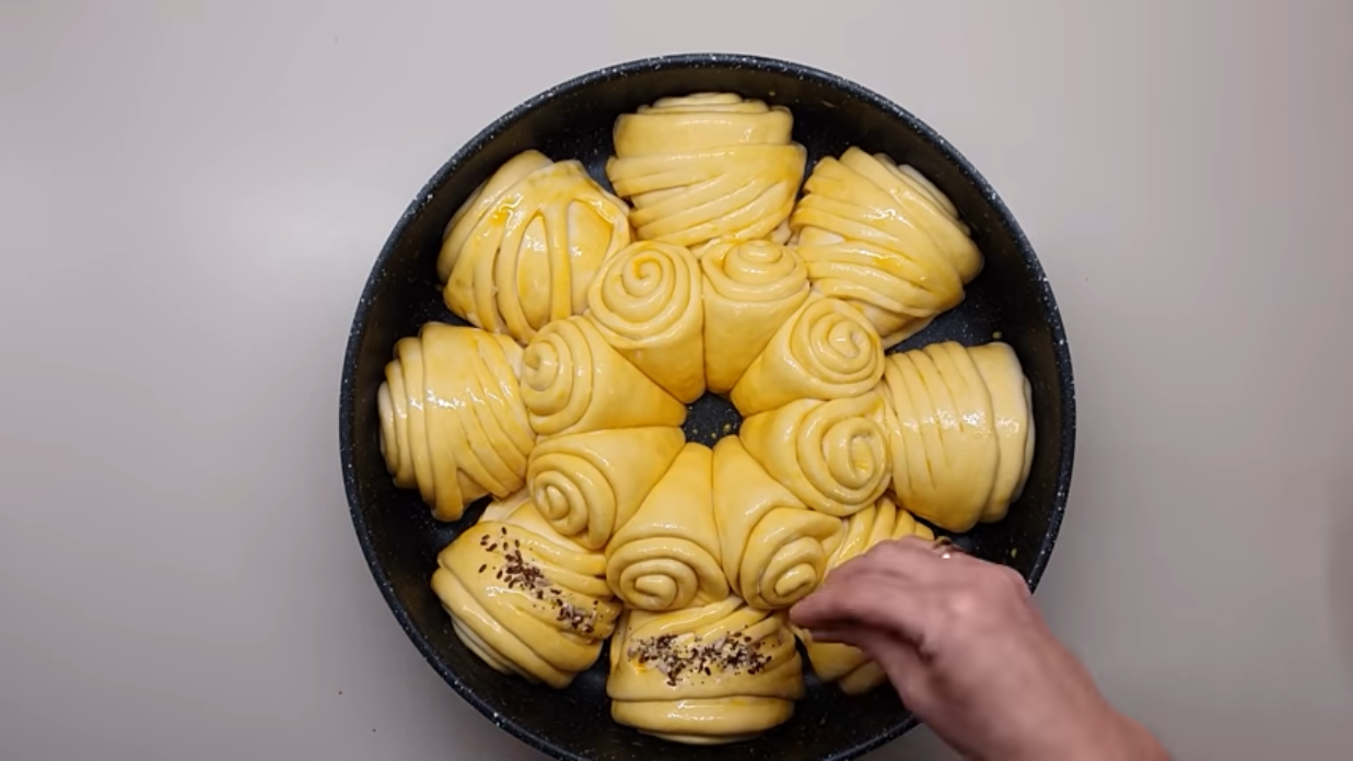 Svečana pogača 14.png