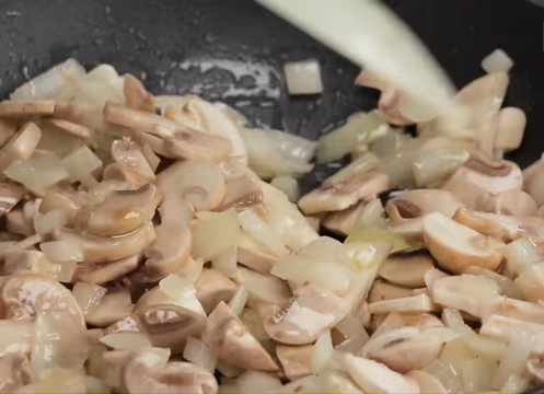 Francuska piletina, pečurke