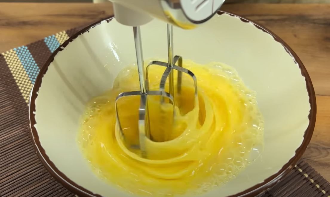 Kolač sa malinama bez brašna i šećera