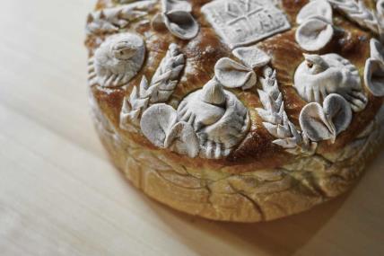 ukrsi za slavski kolač.jpeg