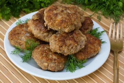 Savršen ručak subotom Faširane šnicle sa tikvicama - brzo, jednostavno i ukusno 102837401.jpeg