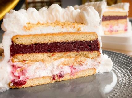 Posna plazma torta sa višnjama.jpeg