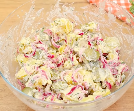 Recept za krompir salatu sa kiselim krastavcima