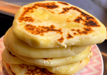 Lepinje punjene sirom.png