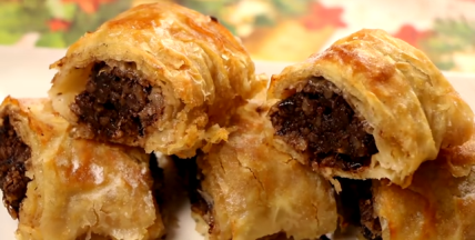 Pita sa jabukama i orasima .png