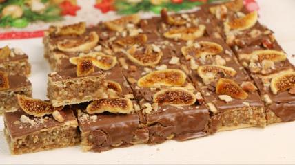 Oblande sa suvim smokvama i orasima