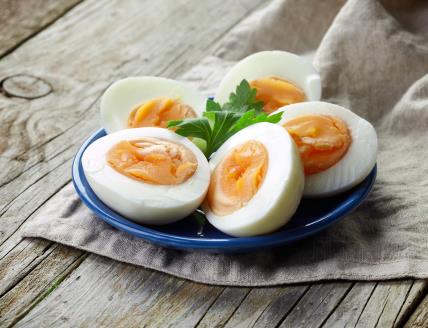 Kako da obarite jaja bez kuvanja