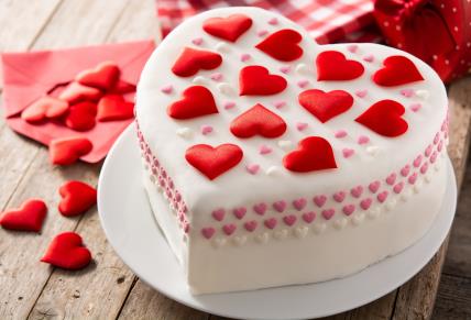 Kako se pravi torta u obliku srca bez kalupa