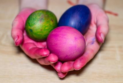Kako se pere boja za jaja
