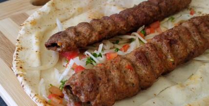 Domaći kebab od mlevenog mesa