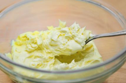 Kako da brzo omekšam maslac