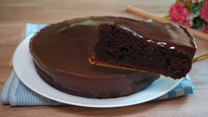 Najsočniji čokoladni kolač.png