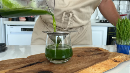 Domaći napitak od pšenične trave.png