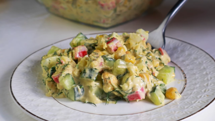 Šarena obrok salata sa kuvanim jajima