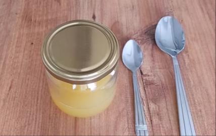 Prirodni antibiotik od meda, crnog i belog luka