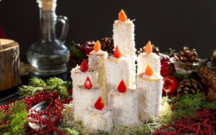 Sitni kolači u obliku sveće