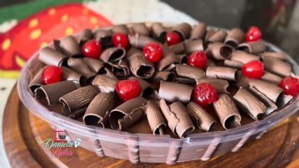 Pave - posni tiramisu sa čokoladom, višnjama i plazmom