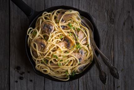 špagete sa pečurkama