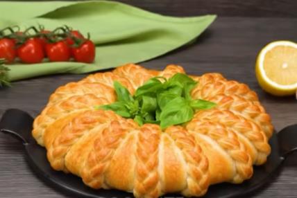 Uskršnji venac od lisnatog testa