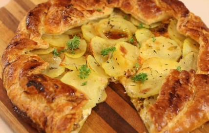 Pita sa krompirom i prazilukom