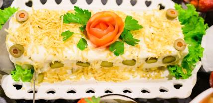Slana torta sa ruskom salatom