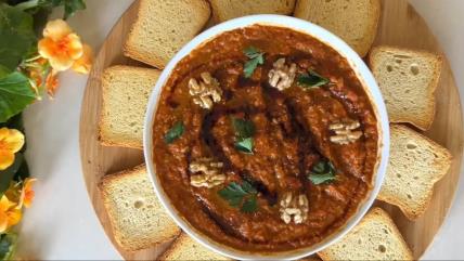 Namaz od pečenih paprika i oraha, bolji od humusa
