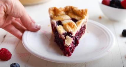 Najukusnija pita sa šumskim voćem