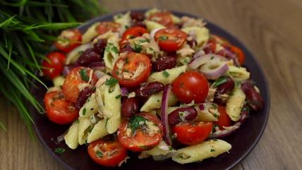 Salata sa makaronama