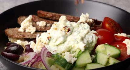 Kako da napravite grčke giros tanjire