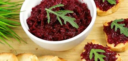 Recept za namaz od cvekle i luka gotov za 10 minuta