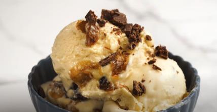 Najukusniji sladoled sa rumom i suvim grožđem