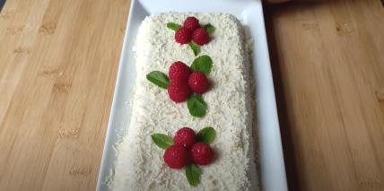 Kolač od bele čokolade i grčkog jogurta