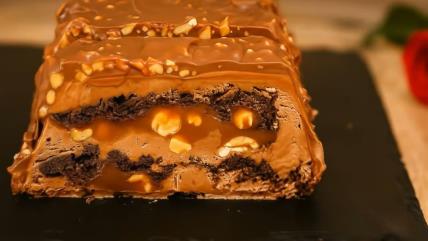 Snikers sladoled torta