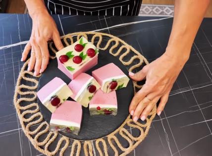 Žele torta sa višnjama iz tetrapaka