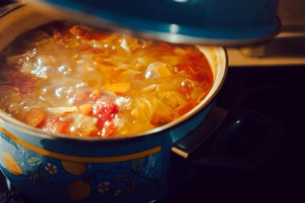 Kako da vam kuhinja ne miriše na kupus dok se kuva?