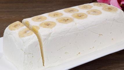 Sladoled torta sa bananama i jogurtom