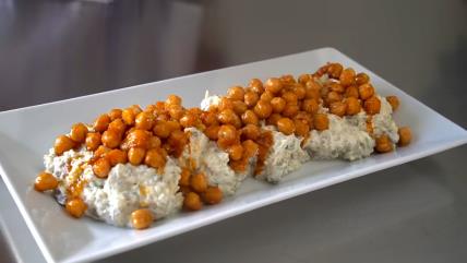 Salata sa plavim patlidžanom i leblebijama po turskom receptu