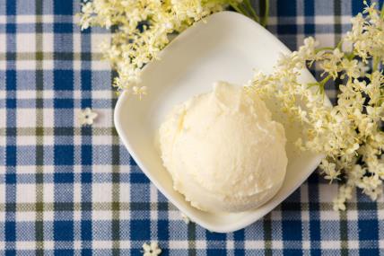 Domaći sladoled od zove