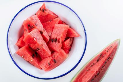Najbrži način da rashladite lubenicu za samo 15 minuta