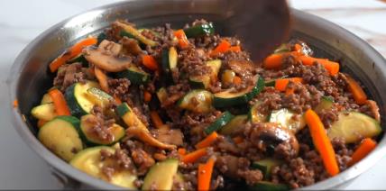 Tikvice sa mlevenim mesom